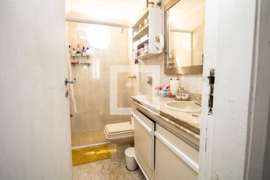 Banheiro 1 de apartamento à venda com 3 quartos, 97m² em Vila Olímpia, São Paulo