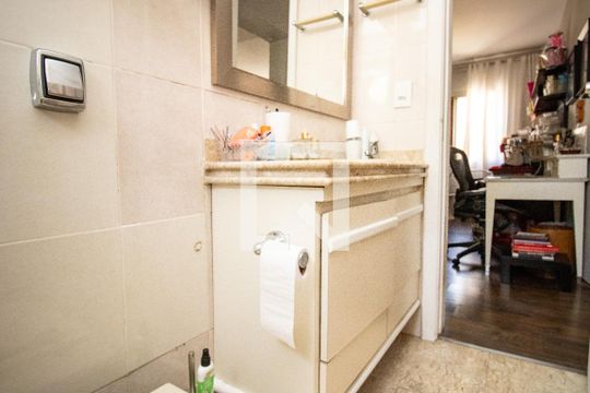 Banheiro 1 de apartamento à venda com 3 quartos, 97m² em Vila Olímpia, São Paulo