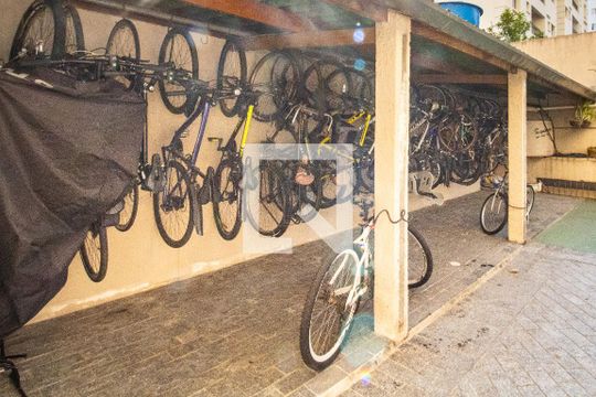 Área comum- Bicicletário de apartamento à venda com 3 quartos, 97m² em Vila Olímpia, São Paulo