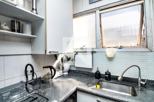 Cozinha de apartamento à venda com 3 quartos, 97m² em Vila Olímpia, São Paulo