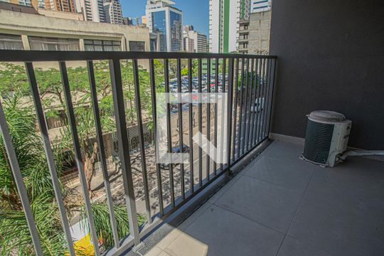 Varanda de kitnet/studio para alugar com 1 quarto, 25m² em Bela Vista, São Paulo