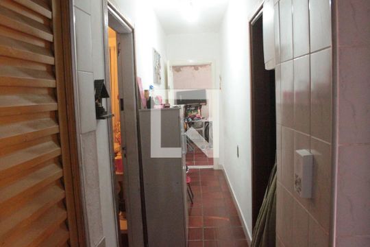 Corredor de casa à venda com 2 quartos, 79m² em Conjunto Habitacional Vila Santana (sousas), Campinas