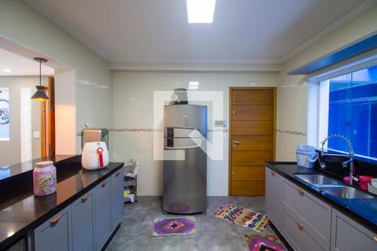 Cozinha de casa à venda com 3 quartos, 300m² em Parque Colonial, São Paulo