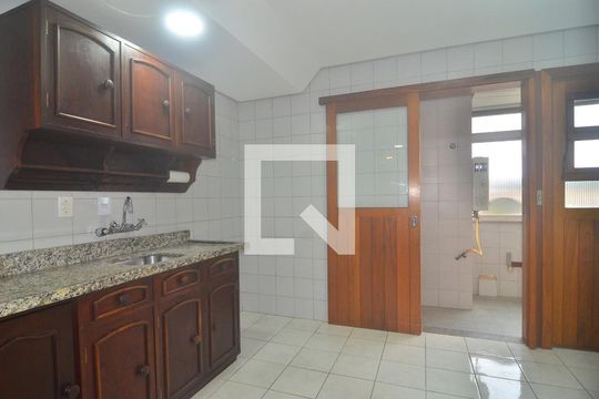 Cozinha de apartamento para alugar com 4 quartos, 126m² em Marechal Rondon, Canoas