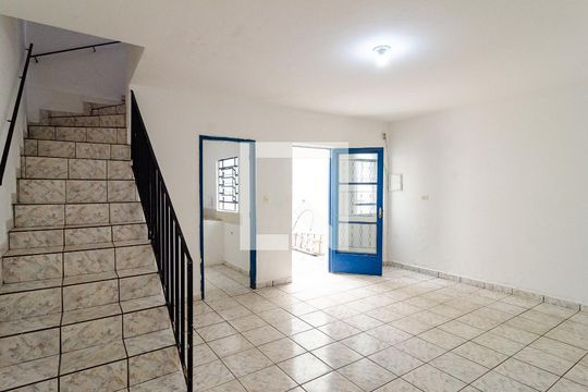 Sala de casa para alugar com 2 quartos, 100m² em Vila Guarani (z Sul), São Paulo