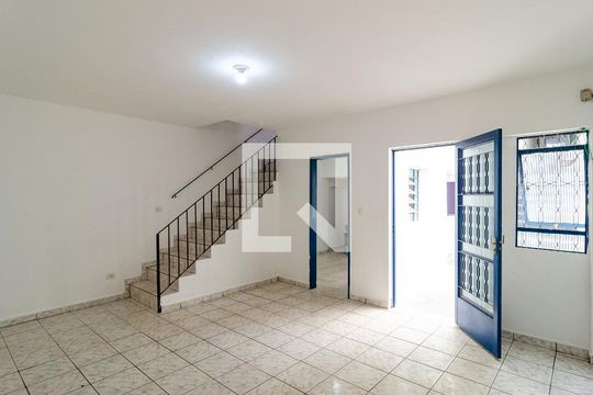 Casa para alugar com 2 quartos, 100m² em Vila Guarani (z Sul), São Paulo