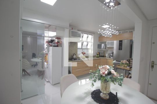 Cozinha de apartamento à venda com 2 quartos, 76m² em Nossa Senhora das Gracas, Canoas