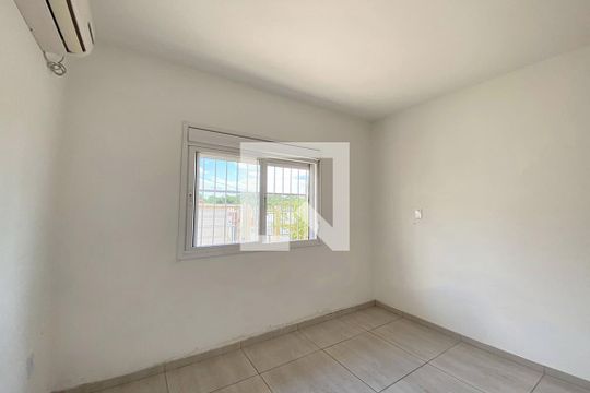 Quarto 1 de casa para alugar com 2 quartos, 68m² em Boa Vista, Novo Hamburgo