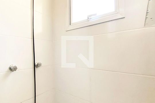 Banheiro de casa para alugar com 2 quartos, 68m² em Boa Vista, Novo Hamburgo