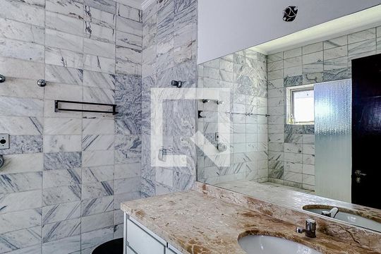 Banheiro da Suíte de casa à venda com 4 quartos, 240m² em Alto da Mooca, São Paulo
