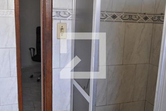 Banheiro de apartamento para alugar com 2 quartos, 90m² em Piedade, Rio de Janeiro