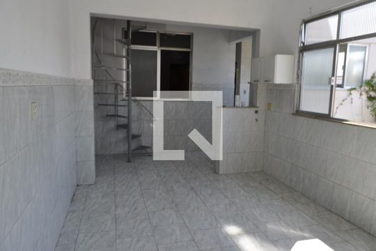 Sala de apartamento para alugar com 2 quartos, 90m² em Piedade, Rio de Janeiro