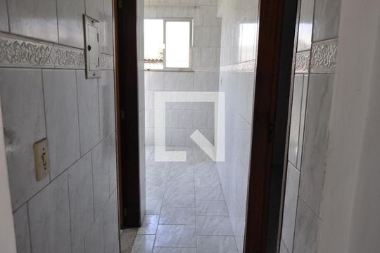 Corredor de apartamento para alugar com 2 quartos, 90m² em Piedade, Rio de Janeiro