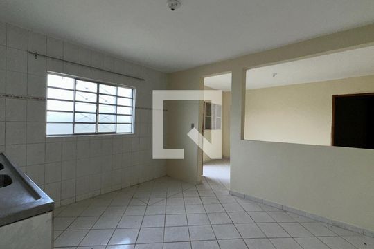 Cozinha de casa para alugar com 2 quartos, 100m² em Pineville, Pinhais
