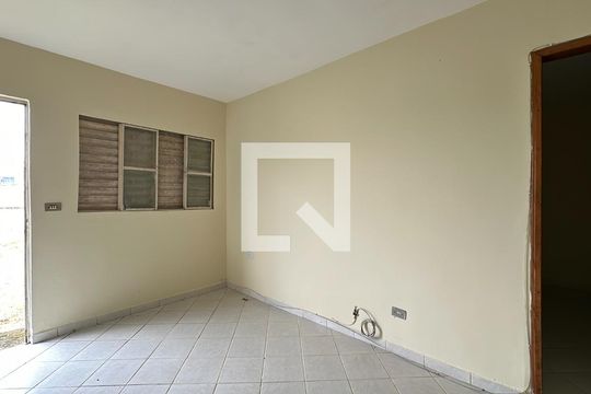 Sala de casa para alugar com 2 quartos, 100m² em Pineville, Pinhais