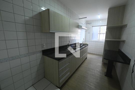 Cozinha de apartamento à venda com 2 quartos, 58m² em Jardim Leblon, Goiânia