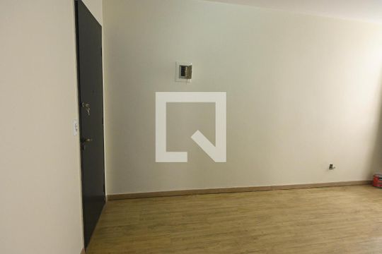Sala de apartamento à venda com 2 quartos, 58m² em Jardim Leblon, Goiânia