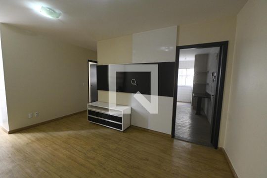 Apartamento à venda com 2 quartos, 58m² em Jardim Leblon, Goiânia