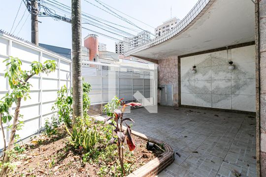 Garagem de casa à venda com 4 quartos, 359m² em Vila Gomes Cardim, São Paulo