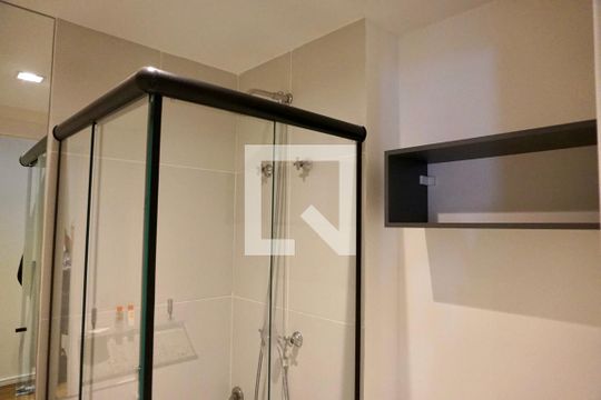 Banheiro de kitnet/studio à venda com 1 quarto, 20m² em Santo Amaro, São Paulo