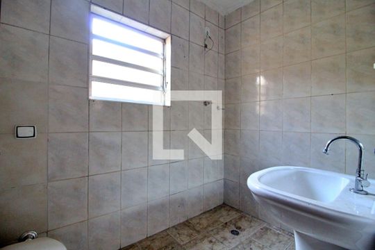 Banheiro 1 de casa à venda com 3 quartos, 125m² em Jardim Itapoan, Santo André
