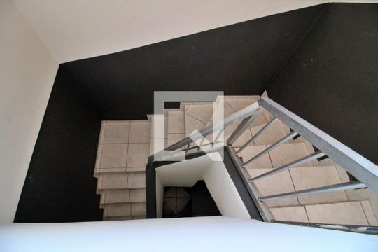 Escada de casa à venda com 3 quartos, 125m² em Jardim Itapoan, Santo André