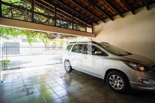 Garagem de casa para alugar com 3 quartos, 234m² em Parque Campolim, Sorocaba