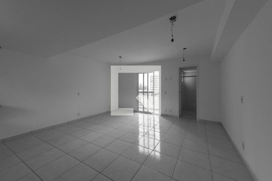 Sala/Cozinha de kitnet/studio à venda com 1 quarto, 35m² em Vila Bela, São Paulo