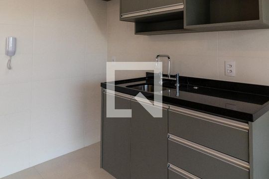 Cozinha de apartamento à venda com 1 quarto, 51m² em Perdizes, São Paulo