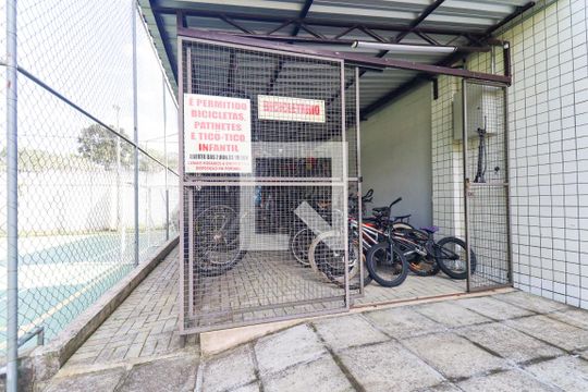 Área comum de apartamento para alugar com 2 quartos, 70m² em Campo Comprido, Curitiba