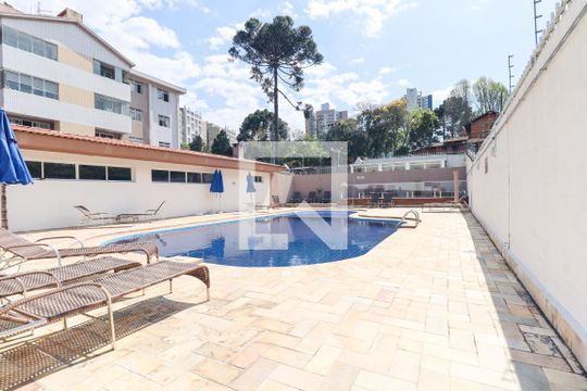 Área comum - Piscina de apartamento para alugar com 2 quartos, 70m² em Campo Comprido, Curitiba