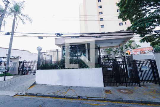 Fachada do Prédio de apartamento para alugar com 2 quartos, 47m² em Jardim Celeste, São Paulo