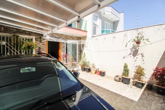 Garagem de casa para alugar com 3 quartos, 90m² em Cidade Patriarca, São Paulo