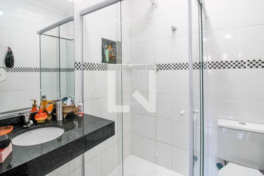 Banheiro do Quarto 1 de casa para alugar com 3 quartos, 90m² em Cidade Patriarca, São Paulo