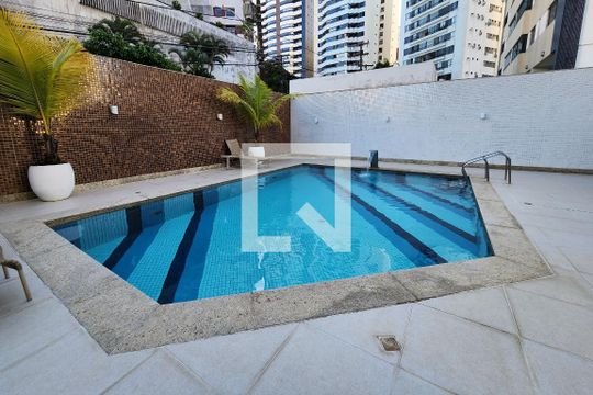 Área comum  de apartamento para alugar com 2 quartos, 77m² em Candeal, Salvador