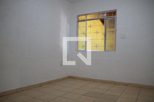 Quarto 1 de casa para alugar com 2 quartos, 100m² em Taguatinga Sul (taguatinga), Brasília