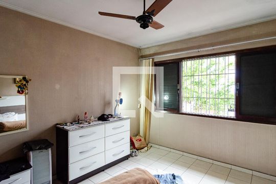 Suíte de casa à venda com 4 quartos, 196m² em Parque Jabaquara, São Paulo