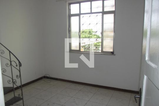 Sala de apartamento à venda com 2 quartos, 71m² em Del Castilho, Rio de Janeiro