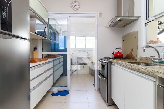 Cozinha de apartamento à venda com 2 quartos, 106m² em Cidade Monções, São Paulo