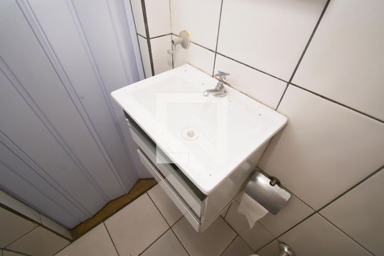 Banheiro de casa para alugar com 1 quarto, 27m² em Tremembé, São Paulo