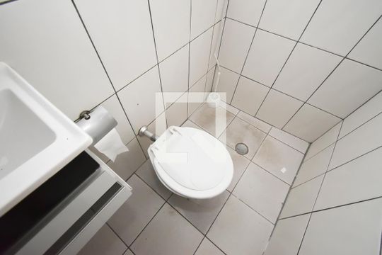 Banheiro de casa para alugar com 1 quarto, 27m² em Tremembé, São Paulo