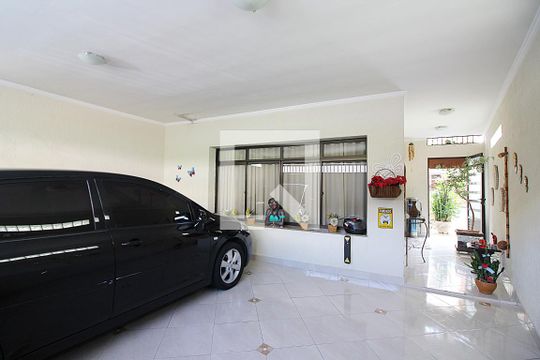 Garagem de casa à venda com 3 quartos, 204m² em Anchieta, São Bernardo do Campo