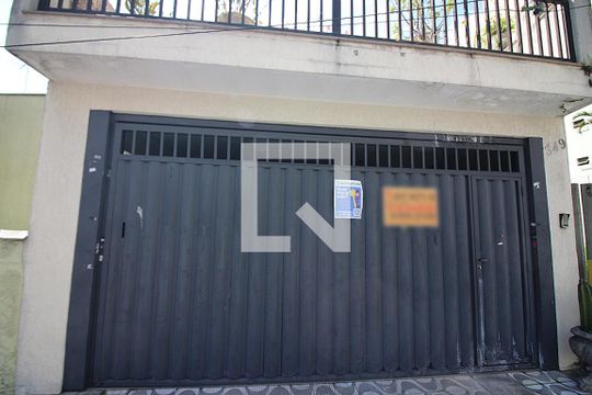Fachada  de casa à venda com 3 quartos, 204m² em Anchieta, São Bernardo do Campo