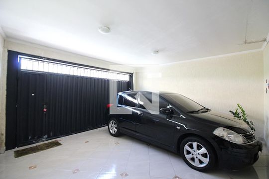 Garagem de casa à venda com 3 quartos, 204m² em Anchieta, São Bernardo do Campo