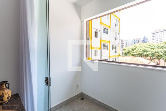 Varanda da Sala de apartamento para alugar com 2 quartos, 62m² em Santa Efigênia, Belo Horizonte