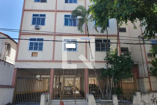 Fachada de apartamento à venda com 3 quartos, 77m² em Vila Isabel, Rio de Janeiro
