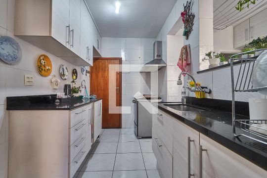 Cozinha de apartamento à venda com 3 quartos, 77m² em Vila Isabel, Rio de Janeiro