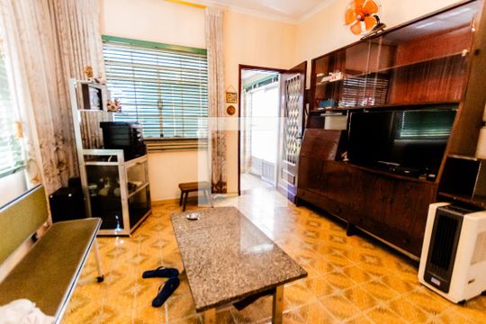 Casa à venda com 3 quartos, 200m² em Campestre, Santo André