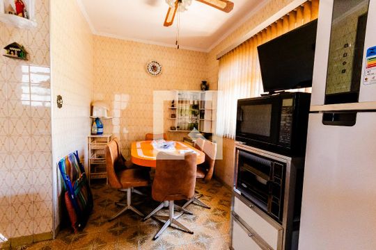Cozinha de casa à venda com 3 quartos, 200m² em Campestre, Santo André