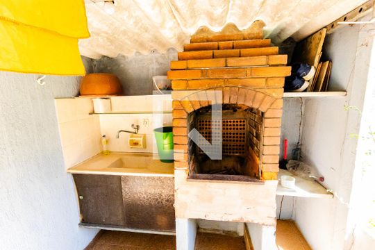 Área comum - Churrasqueira de casa à venda com 3 quartos, 200m² em Campestre, Santo André